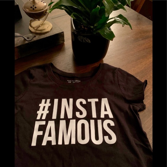 Insta Famous 📸 - Picture 1 of 1